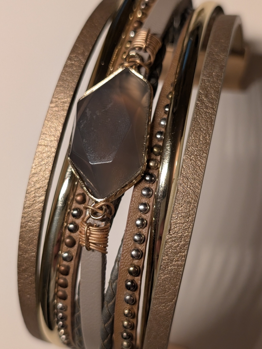 SAACHI bracelet Gold And Brown With Stone